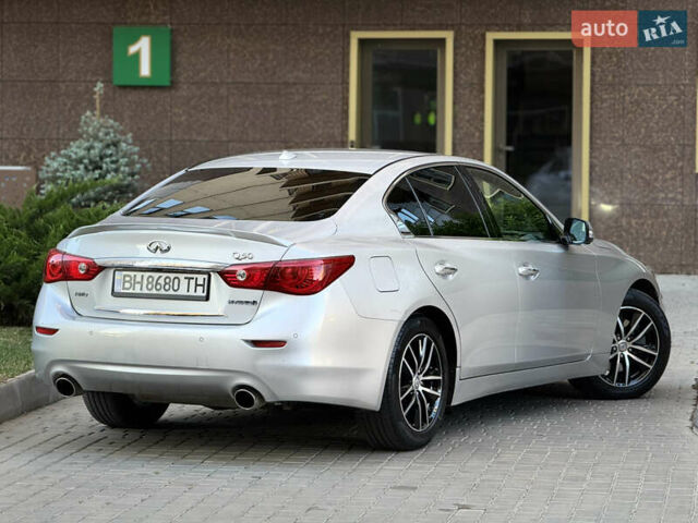 Серый Инфинити Q50, объемом двигателя 3.5 л и пробегом 89 тыс. км за 16000 $, фото 9 на Automoto.ua