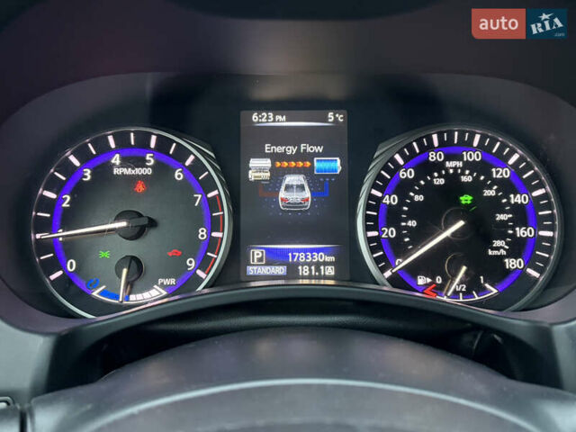 Серый Инфинити Q50, объемом двигателя 3.5 л и пробегом 173 тыс. км за 15300 $, фото 14 на Automoto.ua