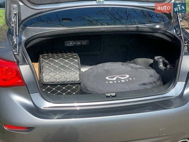 Серый Инфинити Q50, объемом двигателя 3.5 л и пробегом 207 тыс. км за 16500 $, фото 11 на Automoto.ua