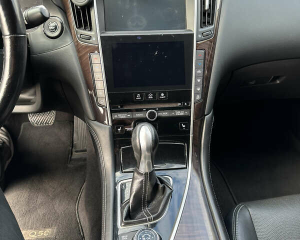 Серый Инфинити Q50, объемом двигателя 3.7 л и пробегом 171 тыс. км за 14900 $, фото 14 на Automoto.ua