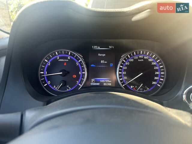 Серый Инфинити Q50, объемом двигателя 2.14 л и пробегом 145 тыс. км за 16000 $, фото 4 на Automoto.ua