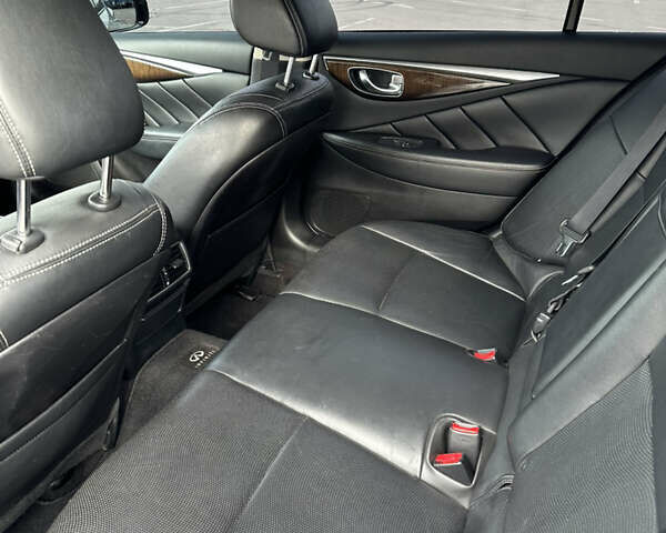 Серый Инфинити Q50, объемом двигателя 3.7 л и пробегом 171 тыс. км за 14900 $, фото 16 на Automoto.ua