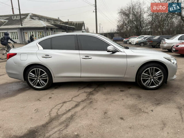 Сірий Інфініті Q50, об'ємом двигуна 2.14 л та пробігом 262 тис. км за 15500 $, фото 9 на Automoto.ua