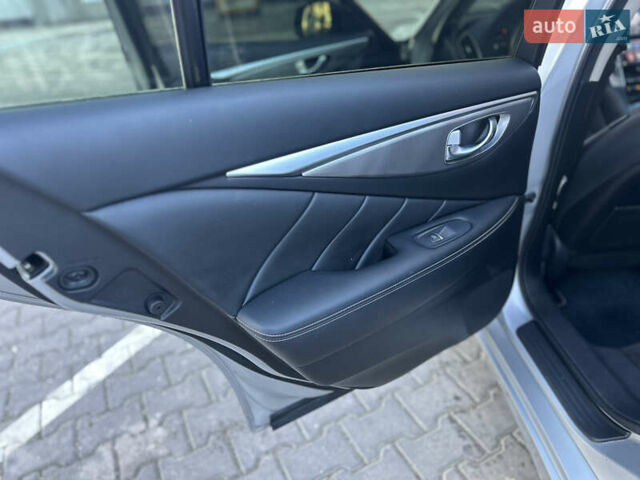Сірий Інфініті Q50, об'ємом двигуна 2.14 л та пробігом 185 тис. км за 14800 $, фото 37 на Automoto.ua