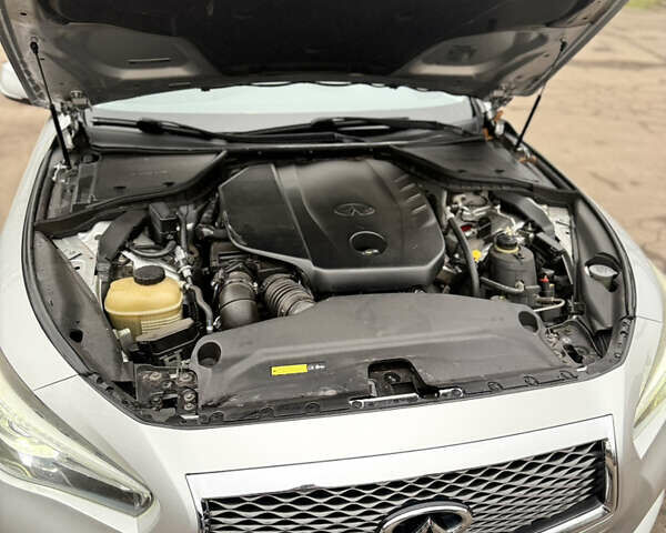 Сірий Інфініті Q50, об'ємом двигуна 2.14 л та пробігом 262 тис. км за 15500 $, фото 12 на Automoto.ua