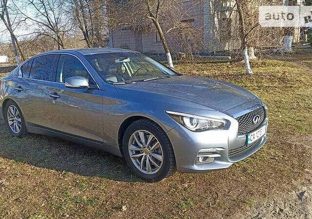 Сірий Інфініті Q50, об'ємом двигуна 3.7 л та пробігом 114 тис. км за 15999 $, фото 9 на Automoto.ua