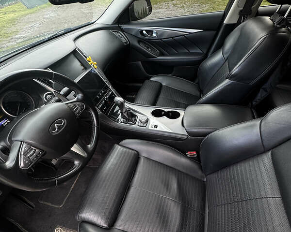 Серый Инфинити Q50, объемом двигателя 2.14 л и пробегом 107 тыс. км за 15499 $, фото 7 на Automoto.ua