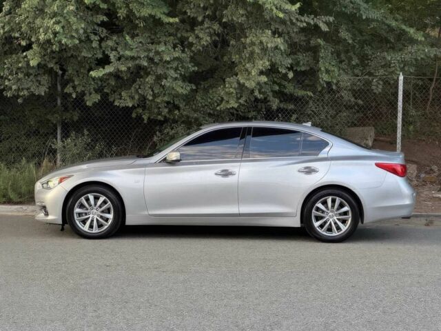 Серый Инфинити Q50, объемом двигателя 3.7 л и пробегом 75 тыс. км за 2600 $, фото 3 на Automoto.ua