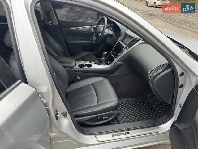 Серый Инфинити Q50, объемом двигателя 3.7 л и пробегом 183 тыс. км за 13400 $, фото 8 на Automoto.ua