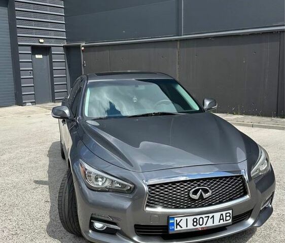 Серый Инфинити Q50, объемом двигателя 3.7 л и пробегом 130 тыс. км за 12750 $, фото 2 на Automoto.ua