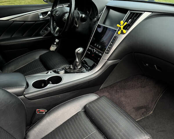 Серый Инфинити Q50, объемом двигателя 2.14 л и пробегом 107 тыс. км за 15499 $, фото 12 на Automoto.ua