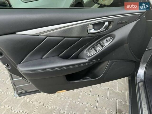 Серый Инфинити Q50, объемом двигателя 1.99 л и пробегом 190 тыс. км за 11900 $, фото 11 на Automoto.ua