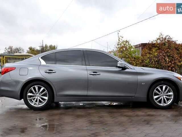 Серый Инфинити Q50, объемом двигателя 3.7 л и пробегом 133 тыс. км за 12999 $, фото 7 на Automoto.ua