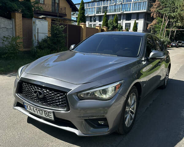 Сірий Інфініті Q50, об'ємом двигуна 2.14 л та пробігом 205 тис. км за 13800 $, фото 1 на Automoto.ua