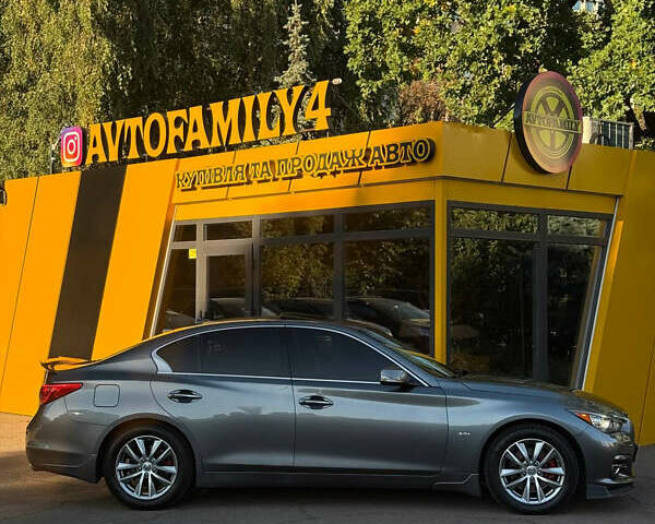 Сірий Інфініті Q50, об'ємом двигуна 3 л та пробігом 177 тис. км за 12999 $, фото 6 на Automoto.ua