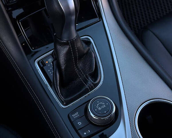 Сірий Інфініті Q50, об'ємом двигуна 3 л та пробігом 177 тис. км за 12999 $, фото 22 на Automoto.ua