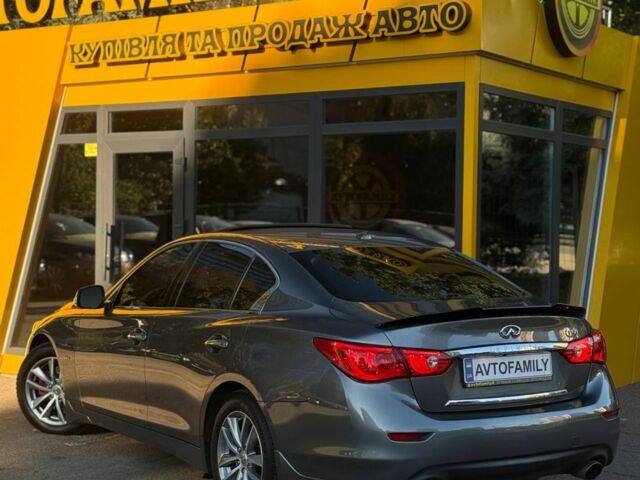 Сірий Інфініті Q50, об'ємом двигуна 3 л та пробігом 177 тис. км за 12999 $, фото 2 на Automoto.ua