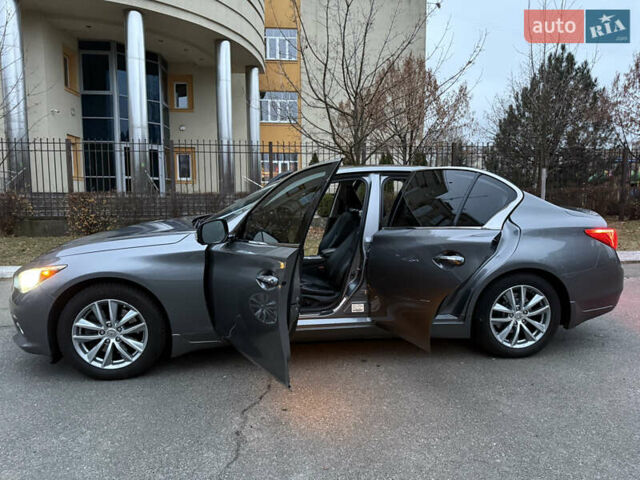 Серый Инфинити Q50, объемом двигателя 1.99 л и пробегом 180 тыс. км за 13900 $, фото 21 на Automoto.ua