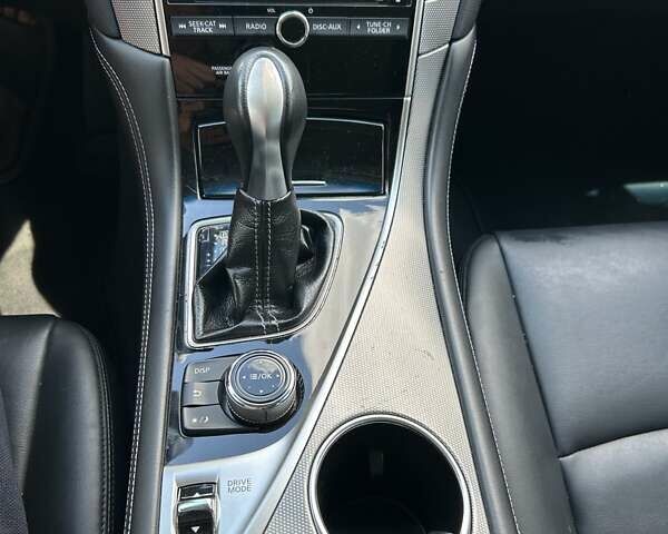 Серый Инфинити Q50, объемом двигателя 2 л и пробегом 123 тыс. км за 13500 $, фото 33 на Automoto.ua