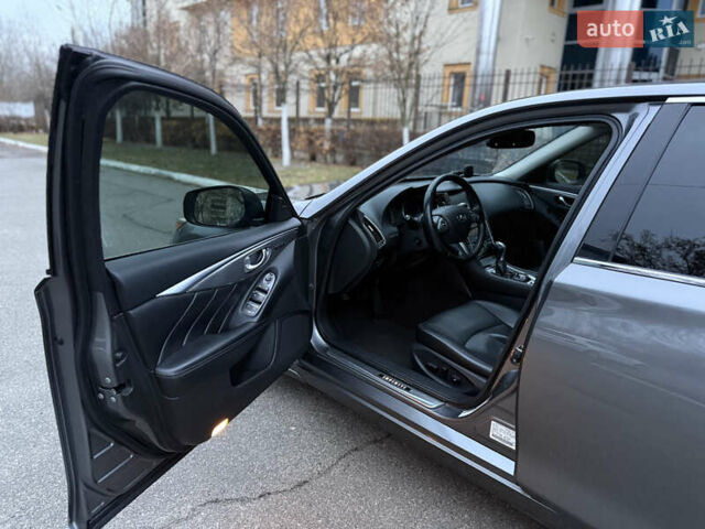 Серый Инфинити Q50, объемом двигателя 1.99 л и пробегом 180 тыс. км за 13900 $, фото 8 на Automoto.ua