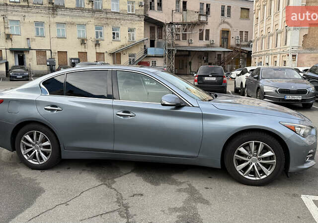 Серый Инфинити Q50, объемом двигателя 1.99 л и пробегом 168 тыс. км за 12499 $, фото 4 на Automoto.ua