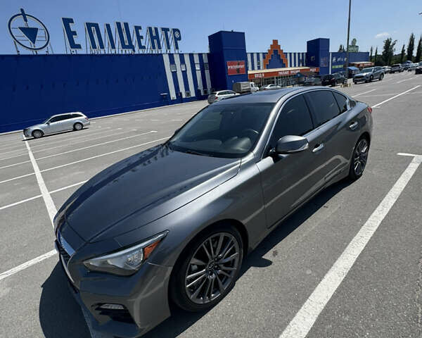 Серый Инфинити Q50, объемом двигателя 3 л и пробегом 200 тыс. км за 18000 $, фото 1 на Automoto.ua