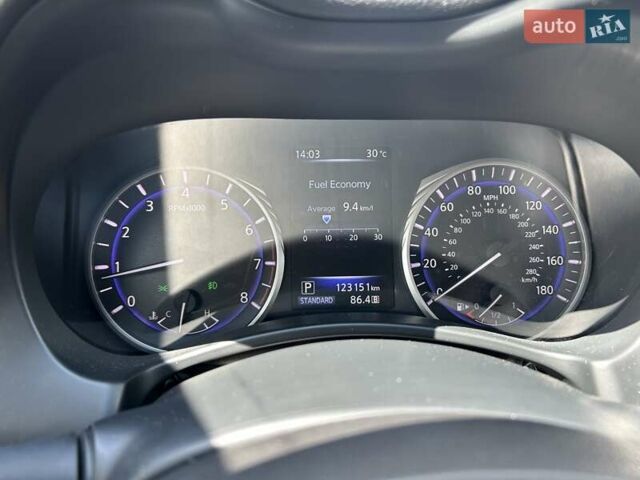 Сірий Інфініті Q50, об'ємом двигуна 1.99 л та пробігом 126 тис. км за 12700 $, фото 29 на Automoto.ua