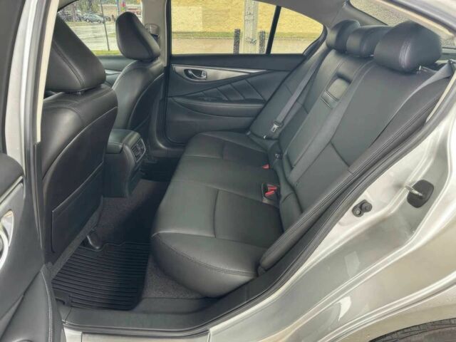 Инфинити Q50 2016 в Черновцах на Automoto.ua Серый Инфинити Q50, объемом двигателя 3 л и пробегом 78 тыс. км за 2600 $, фото 9 на Automoto.ua