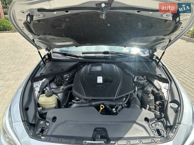 Серый Инфинити Q50, объемом двигателя 2 л и пробегом 123 тыс. км за 13500 $, фото 8 на Automoto.ua