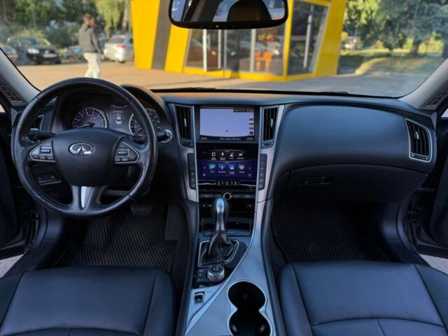 Сірий Інфініті Q50, об'ємом двигуна 3 л та пробігом 177 тис. км за 12999 $, фото 10 на Automoto.ua
