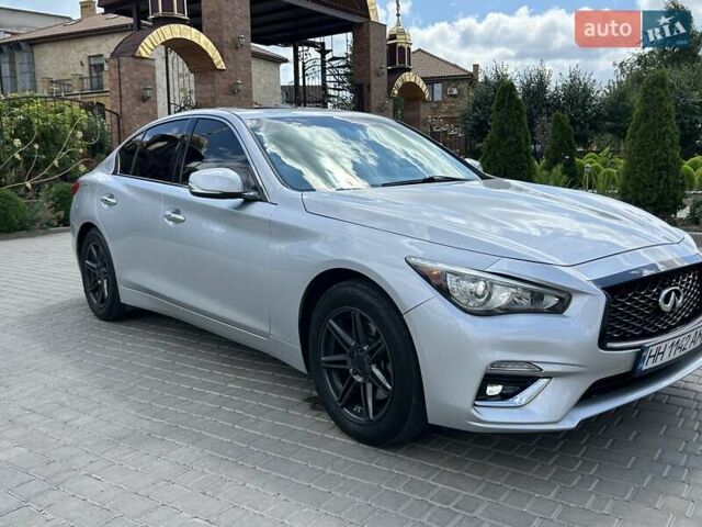 Серый Инфинити Q50, объемом двигателя 1.99 л и пробегом 123 тыс. км за 13700 $, фото 2 на Automoto.ua