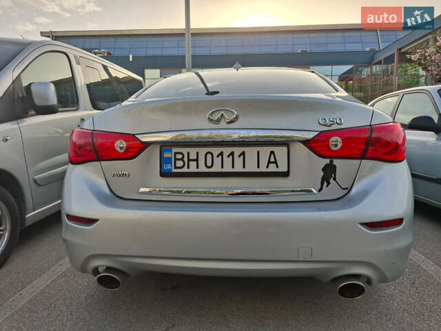 Серый Инфинити Q50, объемом двигателя 1.99 л и пробегом 81 тыс. км за 13900 $, фото 4 на Automoto.ua