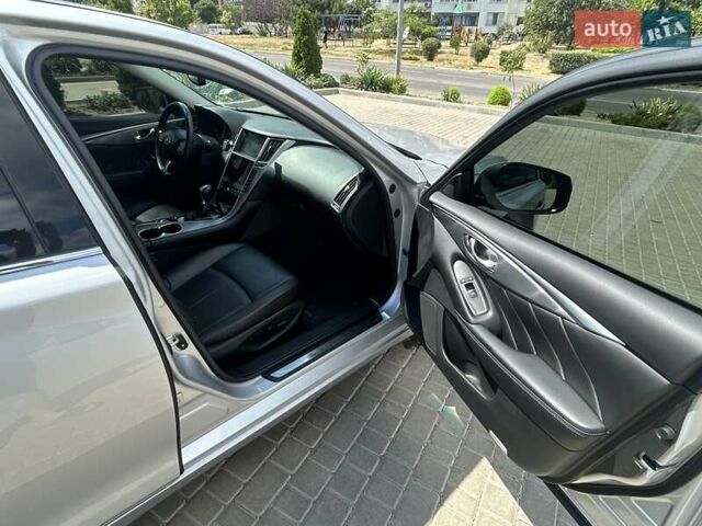 Сірий Інфініті Q50, об'ємом двигуна 1.99 л та пробігом 126 тис. км за 12700 $, фото 23 на Automoto.ua