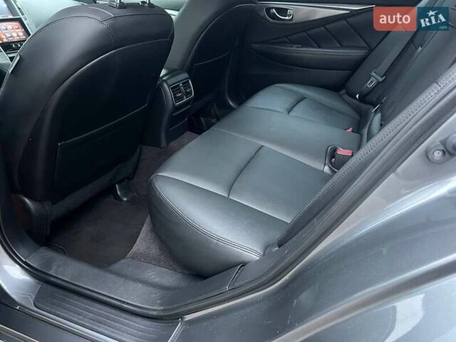 Серый Инфинити Q50, объемом двигателя 3 л и пробегом 116 тыс. км за 11700 $, фото 27 на Automoto.ua