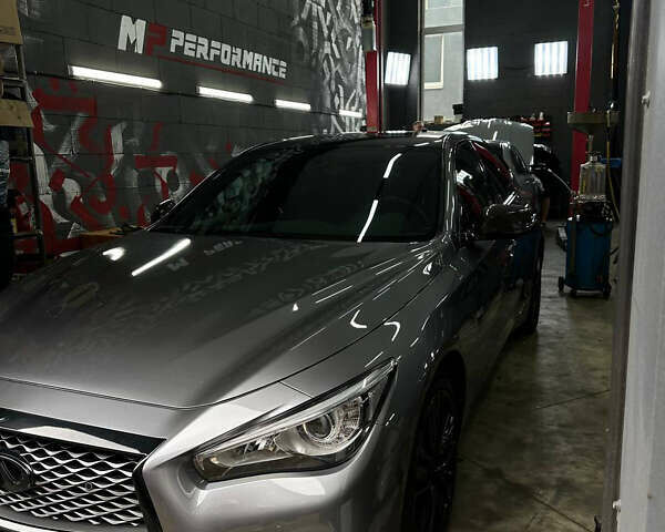 Сірий Інфініті Q50, об'ємом двигуна 2.14 л та пробігом 135 тис. км за 18500 $, фото 9 на Automoto.ua