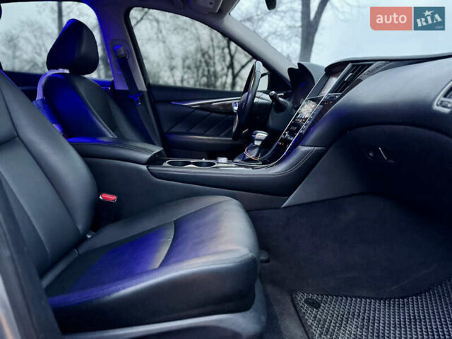 Сірий Інфініті Q50, об'ємом двигуна 3 л та пробігом 86 тис. км за 14699 $, фото 25 на Automoto.ua