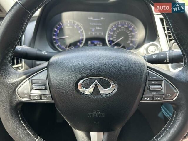 Серый Инфинити Q50, объемом двигателя 1.99 л и пробегом 120 тыс. км за 12700 $, фото 3 на Automoto.ua