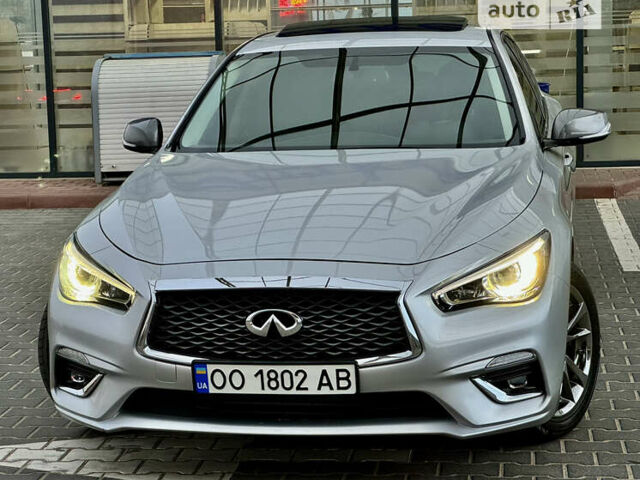 Сірий Інфініті Q50, об'ємом двигуна 2 л та пробігом 118 тис. км за 14250 $, фото 6 на Automoto.ua