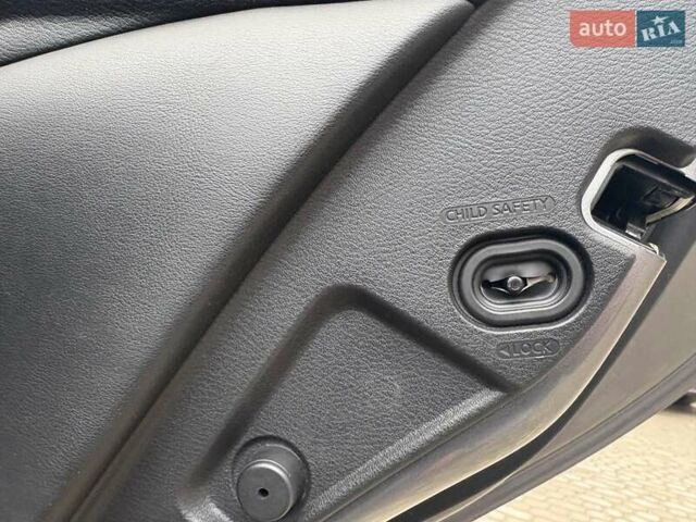 Сірий Інфініті Q50, об'ємом двигуна 3 л та пробігом 205 тис. км за 11450 $, фото 44 на Automoto.ua