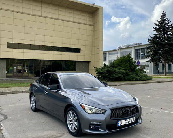 Сірий Інфініті Q50, об'ємом двигуна 3 л та пробігом 146 тис. км за 13900 $, фото 2 на Automoto.ua