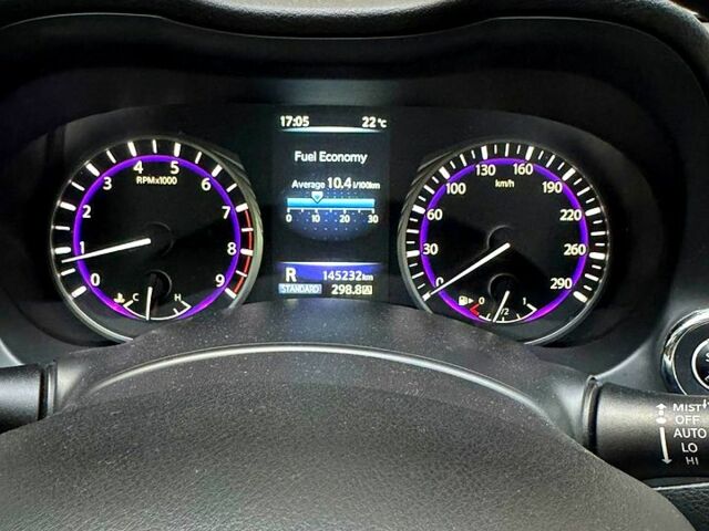 Сірий Інфініті Q50, об'ємом двигуна 3 л та пробігом 145 тис. км за 13600 $, фото 3 на Automoto.ua