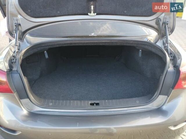 Серый Инфинити Q50, объемом двигателя 2.2 л и пробегом 203 тыс. км за 14500 $, фото 22 на Automoto.ua