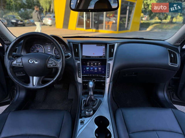 Сірий Інфініті Q50, об'ємом двигуна 3 л та пробігом 177 тис. км за 12999 $, фото 10 на Automoto.ua