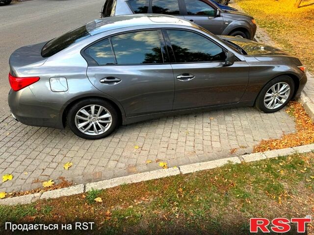 Сірий Інфініті Q50, об'ємом двигуна 3 л та пробігом 145 тис. км за 13600 $, фото 4 на Automoto.ua