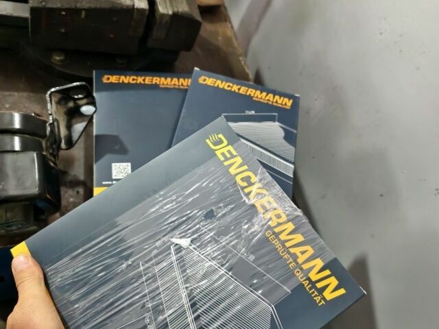 Серый Инфинити Q50, объемом двигателя 3 л и пробегом 96 тыс. км за 13900 $, фото 1 на Automoto.ua