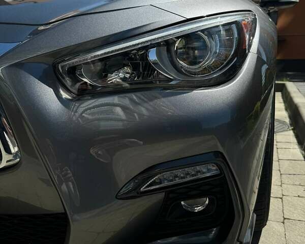 Сірий Інфініті Q50, об'ємом двигуна 3 л та пробігом 165 тис. км за 13900 $, фото 32 на Automoto.ua