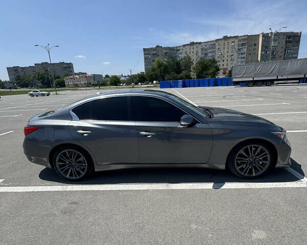 Серый Инфинити Q50, объемом двигателя 3 л и пробегом 200 тыс. км за 18000 $, фото 7 на Automoto.ua
