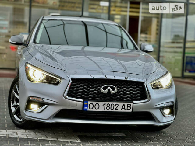 Сірий Інфініті Q50, об'ємом двигуна 2 л та пробігом 118 тис. км за 14250 $, фото 15 на Automoto.ua