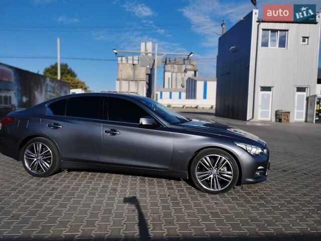 Серый Инфинити Q50, объемом двигателя 2.2 л и пробегом 203 тыс. км за 14500 $, фото 4 на Automoto.ua