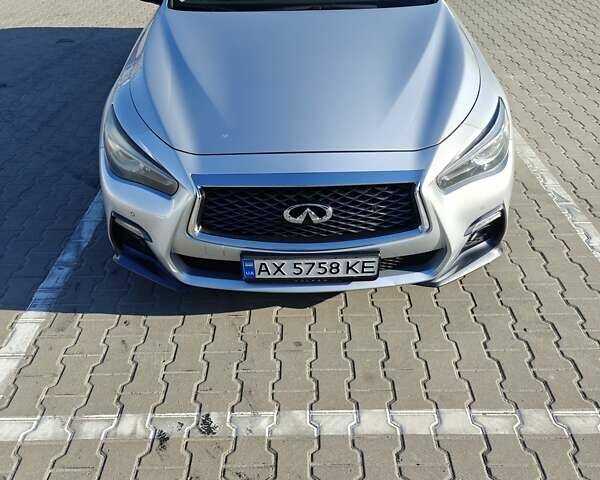 Сірий Інфініті Q50, об'ємом двигуна 3 л та пробігом 83 тис. км за 21400 $, фото 3 на Automoto.ua